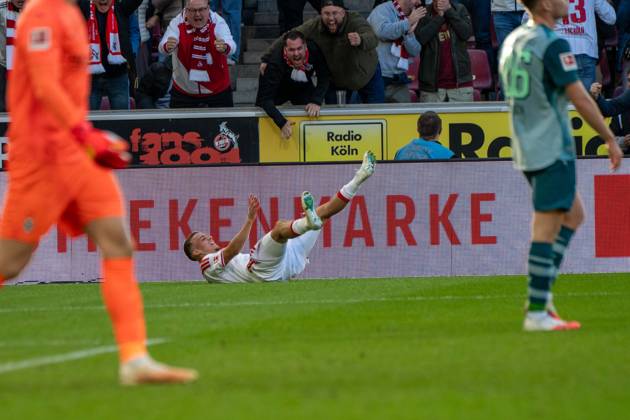 Said El Mala, midfielder, 1. FC Köln 10, celebrating after the 2-1 win, 1. FC Köln vs. Borussia Mönchengladbach, soccer, Bundesliga, Matchday 5, October 11, 2026. DFB and DFL regulations prohibit any use of photographs as image sequences and or quasi-video. Cologne, North Rhine-Westphalia, Germany Copyright: xkolbert-press MartinxWdziecznyx