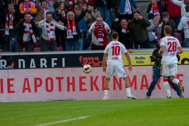 Said El Mala, midfielder, 1. FC Köln 10, celebrating after the 2-1 win, 1. FC Köln vs. Borussia Mönchengladbach, soccer, Bundesliga, Matchday 5, October 11, 2026. DFB and DFL regulations prohibit any use of photographs as image sequences and or quasi-video. Cologne, North Rhine-Westphalia, Germany Copyright: xkolbert-press MartinxWdziecznyx