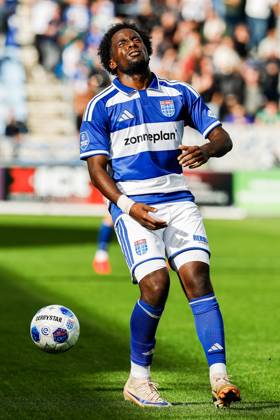 ZWOLLE - Dylan Mbayo of PEC Zwolle reacts after a missed chance during the Dutch Eredivisie match between PEC Zwolle and Cambuur at the MAC3Park stadium on October 11, 2026 in Zwolle, the Netherlands. VINCENT JANNINK ANP Eredivisie 2026 27 xVIxANPxSportx xxANPxIVx 572140972 originalFilename: 572140972