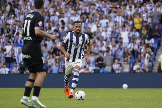 Yangel Herrera of Real Sociedad seen during LaLiga EA Sports 26 27 game between teams of Real Sociedad and Deportivo la Coruna (Mickael Ducint Ball Raw Images) San Sebastian Estadio Anoeta Spain Copyright: xMickaelxDucintx mickaelducint_RealSociedad_Deportivo700