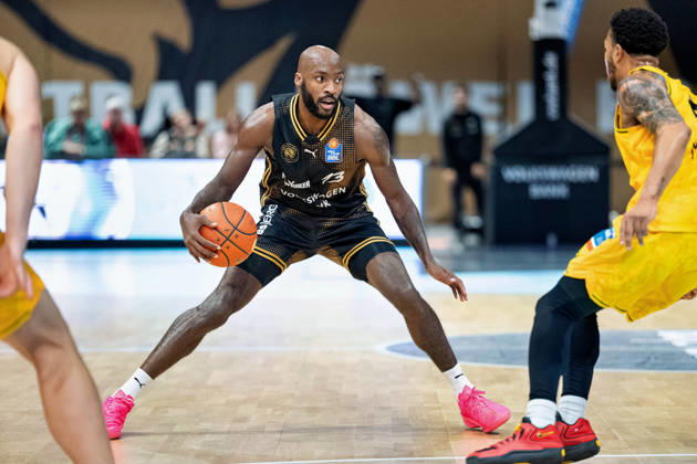 Sheldon Edwards No. 13, Loewen Braunschweig (GER), Loewen Braunschweig vs. MHP Riesen Ludwigsburg, Basketball, easyCredit BBL, Week 3, 2026–27 Season, October 11, 2026 GER, Basketball: Loewen Braunschweig vs. MHP Riesen Ludwigsburg, Basketball, easyCredit BBL, Week 3, 2026–27 Season, October 11, 2026 Braunschweig Copyright: xEibner-Pressefoto DanielxREINELTx EP_DRT