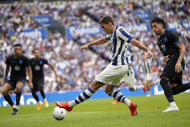 Arsen Zakharyan of Real Sociedad seen during LaLiga EA Sports 26 27 game between teams of Real Sociedad and Deportivo la Coruna (Mickael Ducint Ball Raw Images) San Sebastian Estadio Anoeta Spain Copyright: xMickaelxDucintx mickaelducint_RealSociedad_Deportivo730