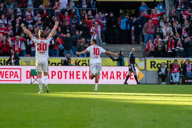 Said El Mala, midfielder, 1. FC Köln 10, celebrating after the 2–1 win, 1. FC Köln vs. Borussia Mönchengladbach, soccer, Bundesliga, Matchday 5, October 11, 2026. DFB and DFL regulations prohibit any use of photographs as image sequences and or quasi-video. Cologne, North Rhine-Westphalia, Germany Copyright: xkolbert-press MartinxWdziecznyx