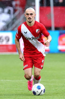 UTRECHT FC Utrecht forward Marius Broholm during the Vriendenloterij Eredivisie match between FC Utrecht and Willem II at Stadion Galgenwaard on October 11, 2026, in Utrecht, the Netherlands PETER LOUS EYE4IMAGES DeFodi Images