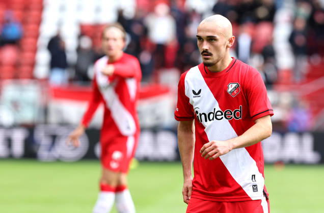 UTRECHT FC Utrecht forward Marius Broholm during the Vriendenloterij Eredivisie match between FC Utrecht and Willem II at Stadion Galgenwaard on October 11, 2026, in Utrecht, the Netherlands PETER LOUS EYE4IMAGES DeFodi Images