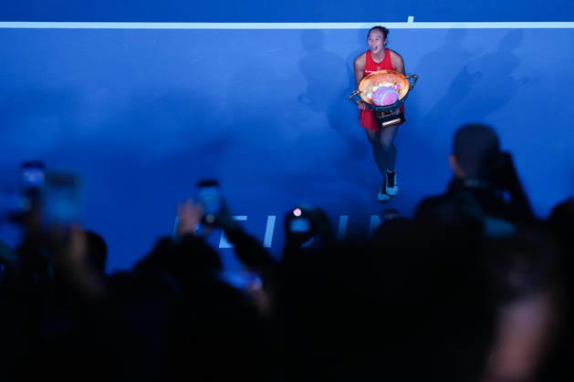 (261011) -- BEIJING, Oct. 11, 2026 -- Zheng Qinwen poses with the trophy during the awarding ceremony after the women s singles final between Zheng Qinwen of China and Mirra Andreeva of Russia at 2026 China Open tennis tournament in Beijing, China, Oct. 11, 2026. ) (SP)CHINA-BEIJING-TENNIS-CHINA OPEN-WOMEN S SINGLES-FINAL (CN) JuxHuanzong
