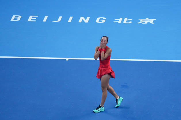 (261011) -- BEIJING, Oct. 11, 2026 -- Zheng Qinwen celebrates victory after the women s singles final between Zheng Qinwen of China and Mirra Andreeva of Russia at 2026 China Open tennis tournament in Beijing, China, Oct. 11, 2026. ) (SP)CHINA-BEIJING-TENNIS-CHINA OPEN-WOMEN S SINGLES-FINAL (CN) JuxHuanzong