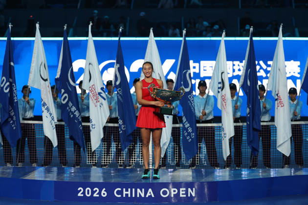 (261011) -- BEIJING, Oct. 11, 2026 -- Zheng Qinwen poses with the trophy during the awarding ceremony after the women s singles final between Zheng Qinwen of China and Mirra Andreeva of Russia at 2026 China Open tennis tournament in Beijing, China, Oct. 11, 2026. ) (SP)CHINA-BEIJING-TENNIS-CHINA OPEN-WOMEN S SINGLES-FINAL (CN) ZhangxChenlin