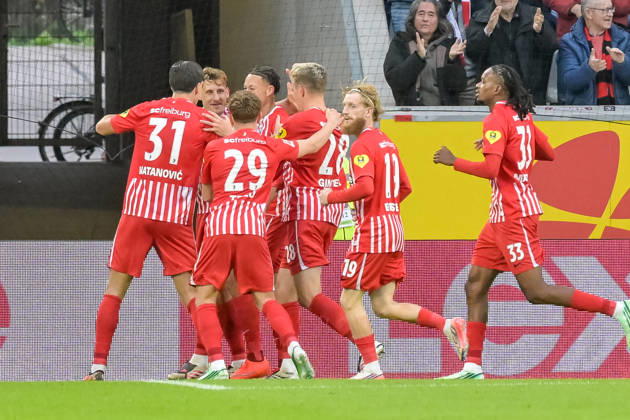 Celebration of Maximilian Eggestein s goal to make it 1–0, SC Freiburg, 08 GER, SC Freiburg vs. Schalke 04, Soccer, Bundesliga, Matchday 5, 2026–2027 Season, October 11, 2026 DFL and DFB regulations prohibit any use of photographs as image sequences and or quasi-video GER, SC Freiburg vs. Schalke 04, Soccer, Bundesliga, Matchday 5, 2026–2027 Season, October 11, 2026, Freiburg Copyright: xEibner-Pressefotox EP_THS