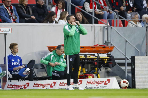 Miron Muslic, FC Schalke, Coach, Facial Expressions, Emotion, Germany, Soccer, Bundesliga 1, Matchday 5, 2026–2027, SC Freiburg vs. FC Schalke 04, October 11, 2026, Freiburg im Breisgau, Europa-Park Stadium, Germany Copyright: xGrantxHubbsx