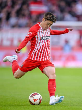 Yuito Suzuki of SC Freiburg in action, on the ball, making a solo run during the Bundesliga match between Sport Club Freiburg and FC Schalke 04 at Europa-Park Stadium on October 11, 2026, in Freiburg im Breisgau, Germany Photo by Harry Langer DeFodi Images Yuito Suzuki of SC Freiburg controls the ball during the Bundesliga match between Sport Club Freiburg and FC Schalke 04 at Europa Park Stadion on October 11, 2026, in Freiburg im Breisgau, Germany. Photo by Harry Langer, DeFodi Images. DFB and DFL regulations prohibit any use of photographs as image sequences and or quasi-video. Photo by Harry Langer, DeFodi Images. DFB and DFL regulations prohibit any use of photographs as imSEQUENCES AND OR QUASI-VIDEO