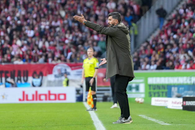 Miron Muslic, FC Schalke 04, Head Coach, Germany, Soccer, Bundesliga 1, Matchday 5, 2026–2027, SC Freiburg vs. FC Schalke 04, October 11, 2026, Europa-Park Stadium, Freiburg, Freiburg, Europa-Park Stadium, Baden-Württemberg, Germany Copyright: xArnexAmbergx