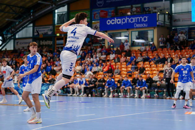 2nd Handball Bundesliga, Matchday 7: Dessau Roßlauer HV 06 vs. VfL Lübeck Schwartau; Paul Holzhacker, VfL Lübeck Schwartau, 4 on a jump shot on October 11, 2026, at the Anhalt Arena, Dessau-Roßlau, Saxony-Anhalt, Dessau-Roßlau, Anhalt Arena, Saxony-Anhalt, Germany