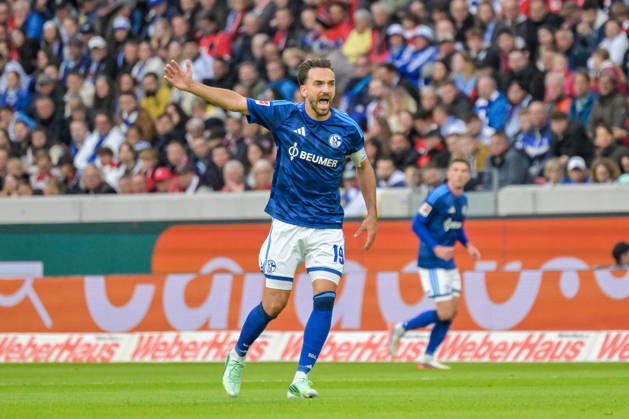 Kenan Karaman, FC Schalke 04, 19, gesturing (GER), SC Freiburg vs. Schalke 04, soccer, Bundesliga, Matchday 5, 2026–2027 season, October 11, 2026 DFL DFB regulations prohibit any use of photographs as image sequences and or quasi-video, GER, SC Freiburg vs. Schalke 04, soccer, Bundesliga, Matchday 5, 2026–2027 season, October 11, 2026, Freiburg Copyright: xEibner-Pressefotox EP_THS
