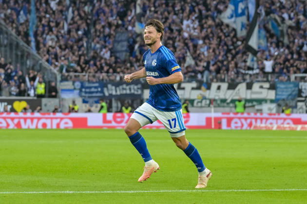 Celebration following Adrian Gantenbein s goal to tie the score at 1-1, FC Schalke 04, 17 GER, SC Freiburg vs. Schalke 04, Soccer, Bundesliga, Matchday 5, 2026–2027 Season, October 11, 2026 DFL and DFB regulations prohibit any use of photographs as image sequences and or quasi-video GER, SC Freiburg vs. Schalke 04, Soccer, Bundesliga, Matchday 5, 2026–2027 Season, October 11, 2026, Freiburg Copyright: xEibner-Pressefotox EP_THS