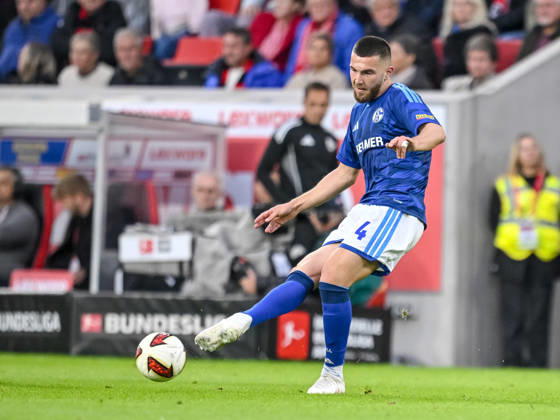 Hasan Kurucay of FC Schalke 04 in action, on the ball, making a solo play during the Bundesliga match between Sport Club Freiburg and FC Schalke 04 at Europa-Park Stadium on October 11, 2026, in Freiburg im Breisgau, Germany Photo by Harry Langer DeFodi Images Hasan Kurucay of FC Schalke 04 controls the ball during the Bundesliga match between Sport Club Freiburg and FC Schalke 04 at Europa Park Stadium on October 11, 2026, in Freiburg im Breisgau, Germany. Photo by Harry Langer, DeFodi Images. DFB and DFL regulations prohibit any use of photographs as image sequences and or quasi-video. Photo by Harry Langer, DeFodi Images. DFB and DFL regulations prohibit any use of photographs as imSEQUENCES AND OR QUASI-VIDEO