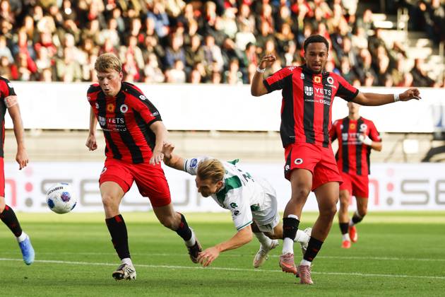 ROTTERDAM - (lr) Jan Plug of Excelsior Rotterdam, Jorg Schreuders of FC Groningen, Eric da Silva Moreira of Excelsior Rotterdam during the Dutch Eredivisie match between Excelsior and FC Groningen at Woudestein Stadium on October 11, 2026 in Rotterdam, the Netherlands. BAS CZERWINSKI ANP Eredivisie 2026 27 xVIxANPxSportx xxANPxIVx 572149211 originalFilename: 572149211
