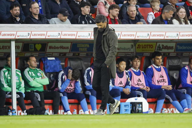 Miron Muslic, FC Schalke, Coach, Facial Expressions, Emotion, Germany, Soccer, Bundesliga 1, Matchday 5, 2026–2027, SC Freiburg vs. FC Schalke 04, October 11, 2026, Freiburg im Breisgau, Europa-Park Stadium, Germany Copyright: xGrantxHubbsx