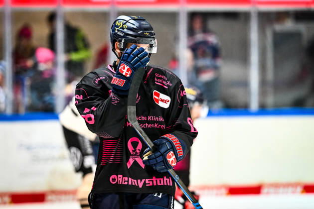 Mac Hollowell, Iserlohn Roosters, 81, GER, Iserlohn Roosters vs. Grizzlys Wolfsburg, Ice Hockey, Penny DEL, Matchday 8, 2026–2027 Season, October 11, 2026, GER, Iserlohn Roosters vs. Grizzlys Wolfsburg, Ice Hockey, Penny DEL, Matchday 8, 2026–2027 Season, October 11, 2026, Iserlohn Copyright: xJonasxBrockmann Eibner-Pressefotox EP_JBN