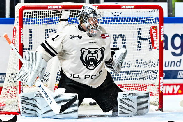 Dustin Strahlmeier, Grizzlys Wolfsburg, 1, GER, Iserlohn Roosters vs. Grizzlys Wolfsburg, Ice Hockey, Penny DEL, Matchday 8, 2026–2027 Season, October 11, 2026, GER, Iserlohn Roosters vs. Grizzlys Wolfsburg, Ice Hockey, Penny DEL, Matchday 8, 2026–2027 Season, October 11, 2026, Iserlohn Copyright: xJonasxBrockmann Eibner-Pressefotox EP_JBN