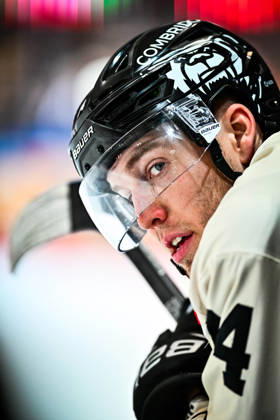 Les Lancester Grizzlys Wolfsburg, 74, GER, Iserlohn Roosters vs. Grizzlys Wolfsburg, Ice Hockey, Penny DEL, Matchday 8, 2026–2027 Season, October 11, 2026, GER, Iserlohn Roosters vs. Grizzlys Wolfsburg, Ice Hockey, Penny DEL, Matchday 8, 2026–2027 Season, October 11, 2026, Iserlohn Copyright: xJonasxBrockmann Eibner-Pressefotox EP_JBN