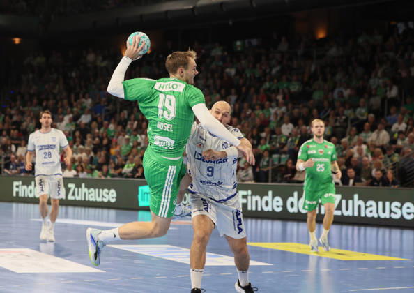 GER HBL 2026–2027 Season: Füchse Berlin vs. TBV Lemgo, October 11, 2026, MAX SCHMELING HALLE, Berlin; Mathias GIDSEL (Füchse Berlin) 19, Christian O SULLIVAN (TBV Lemgo Lippe) 9