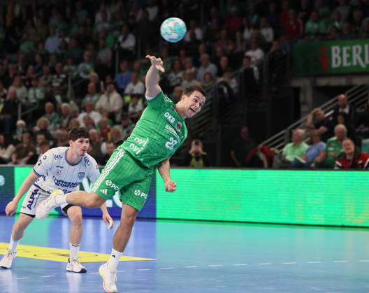 GER HBL 2026–2027 Season: Füchse Berlin vs. TBV Lemgo, October 11, 2026, MAX SCHMELING HALLE, Berlin, Tim FREIHÖFER (Füchse Berlin 20), 7-meter throw, penalty throw