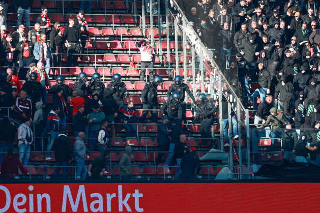 1 Bundesliga 26 27 1 FC Cologne vs. Borussia Mönchengladbach on October 11, 2026, at the RheinEnergieSTADION in Cologne. The police must secure the area between the visitors section and the home section. MH