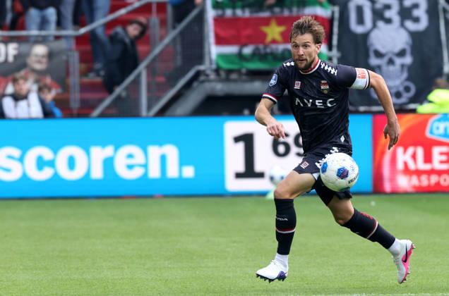 UTRECHT: Willem II defender Hidde Ter Avest during the Vriendenloterij Eredivisie match between FC Utrecht and Willem II at Stadion Galgenwaard on October 11, 2026, in Utrecht, Netherlands. PETER LOUS EYE4IMAGES DeFodi Images