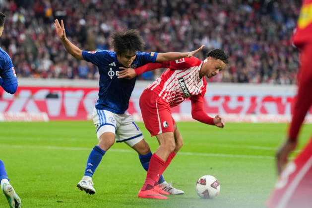 1 Bundesliga SC Freiburg vs. FC Schalke 04, October 11, 2026: A duel between Satoshi Tanaka (FC Schalke 04, No. 13) and Derry Scherhant (SC Freiburg, No. 7) 1 Bundesliga SC Freiburg vs. FC Schalke 04, Europa-Park Stadium, October 11, 2026 DFB and DFL regulations prohibit any use of photographs as image sequences and or quasi-video. Copyright: xBEAUTIFULxSPORTS Boscox