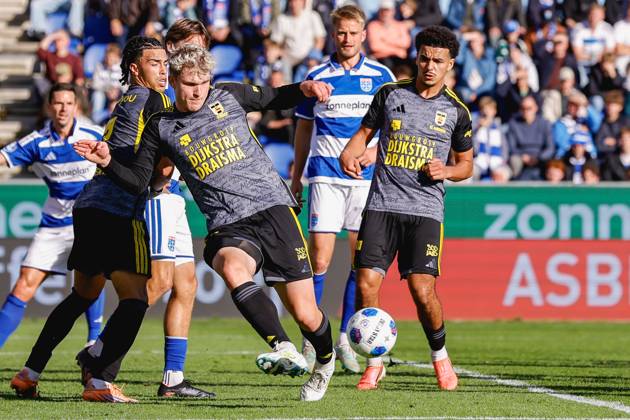 ZWOLLE , 11-10-2026 , MAC3park stadion , season 2026 2027 , Dutch Eredivisie football , match between PEC Zwolle and SC Cambuur , picture shows SC Cambuur player Nicolas Binder PEC - Cambuur  x208177900x Copyright: