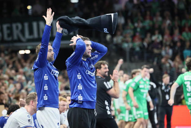 GER HBL 2026–2027 Season: FÜCHSE Berlin vs. TBV Lemgo, October 11, 2026, MAX SCHMELING HALLE, Berlin; Domenico EBNER of TBV Lemgo Lippe 94 cannot understand the referees decision; emotion