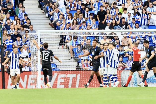 ESP LaLiga EA Sports: Real Sociedad RC vs. Deportivo La Coruna—Referee Shows Red Card During LaLiga EA Sports Match Between Real Sociedad RC and Deportivo La Coruna Played at Anoeta Stadium in Gipuzkoa on October 11, 2026, in Spain—Spanish Soccer Copyright: xAgenciaxLOFx