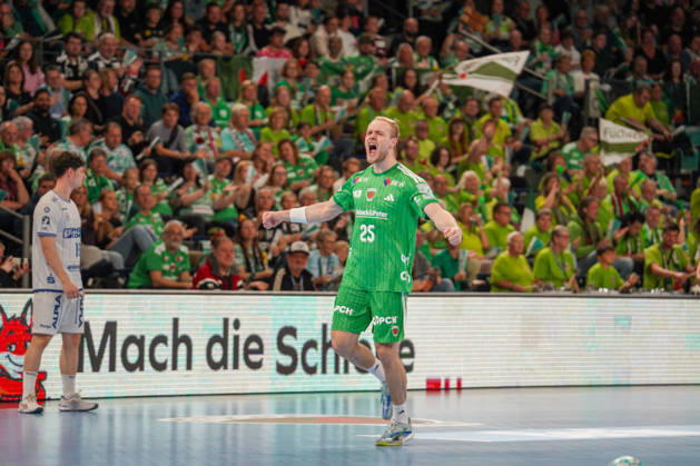In the photo: goal, score, celebration, goal celebration, joy, excitement, celebrating, cheering, Matthes Langhoff, Fuechse Berlin, November 25, 2026, Fuechse Berlin vs. TVB Lemgo Lippe, HBL, Handball Bundesliga, 2026–27 season, Max Schmeling Hall Copyright: HMBxMedia xPascalxSpanehl