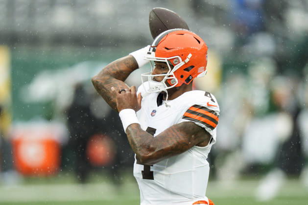 Oct 11, 2026; East Rutherford, NJ, USA; Cleveland Browns quarterback Deshaun Watson (4) warms up prior to an NFL, American Football Herren, USA game against the New York Jets at MetLife Stadium. Mandatory Credit: -Cal Media East Rutherford USA - ZUMAc04_ 20261011_zma_c04_031 Copyright: xChrisxSzagolax
