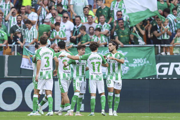 ESP: Real Betis - CA Osasuna. La Liga EA Sports. Matchday 8. Abde Ezzalzouli of Real Betis during the La Liga EA Sports match between Real Betis and CA Osasuna played at La Cartuja Stadium on Oct 11, 2026 in Sevilla, Spain. kpng Copyright: xAntonioxPozox xPRESSINPHOTOx AP_2627_BET_OSA_016