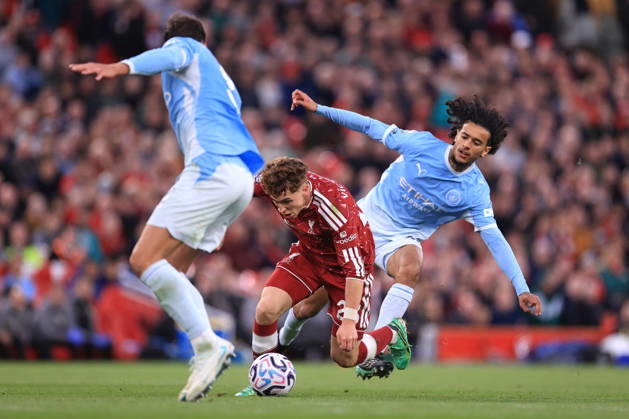 Liverpool gegen Manchester City, 11. Oktober 2026, Premier League, Liverpool gegen Manchester City: Victor Munoz von Liverpool wird von Ayyoub Bouaddi von Manchester City gefoult. Foto: Simon Stacpoole, Abseits, Liverpool, Großbritannien  Copyright: xSimonxStacpoolexOffside