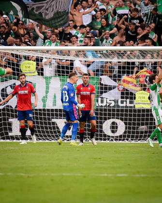 ESP LaLiga EA Sports Real Betis vs. CA Osasuna: Aitor Fernandez of Osasuna during the LaLiga EA Sports match between Real Betis and CA Osasuna, played at Benito Villamarin Stadium in Seville on October 11, 2026, in Spain. Spanish Soccer Copyright: xAgenciaxLOFx