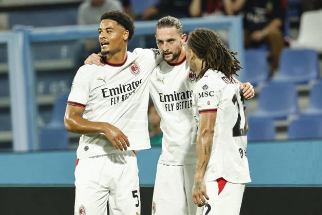 October 11, 2026, Reggio Emilia, REGGIO EMILIA: Milan s Adrien Rabiot jubilates with his teammates after scoring the goal during the Italian Serie A soccer match US Sassuolo vs AC Milan at Mapei Stadium in Reggio Emilia, Italy, 11 October 2026. ANSA ELISABETTA BARACCHI. Serie A: Sassuolo-Milan - ZUMAa110 20261011_zaf_a110_074 Copyright: xElisabettaxBaracchix
