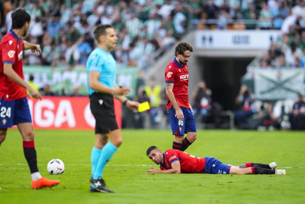 October 11, 2026, Sevilla, Sevilla, Spain: Unai Santos of CA Osasuna looks on during the Spanish league, LaLiga EA Sports, football match played between Real Betis and CA Osasuna at La Cartuja stadium on October 11, 2026, in Sevilla, Spain. Real Betis V CA Osasuna - LaLiga EA Sports  - ZUMAa181 20261011_zaa_a181_250 Copyright: xJoaquinxCorcherox