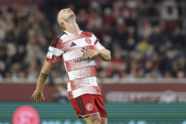 Jorrit Hendrix of Fortuna Düsseldorf looks disappointed and gestures during the 3. Liga match between Fortuna Düsseldorf and SC Verl at the Merkur Spiel Arena on October 11, 2026, in Düsseldorf, Germany. Photo by Oliver Kaelke, DeFodi Images. Jorrit Hendrix of Fortuna Düsseldorf looks dejected and gestures during the 3. Liga match between Fortuna Düsseldorf and SC Verl at Merkur Spiel Arena on October 11, 2026 in Düsseldorf, Germany. Photo by Oliver Kaelke, DeFodi Images. DFB and DFL regulations prohibit any use of photographs as image sequences and or quasi-video. Photo by Oliver Kaelke, DeFodi Images.