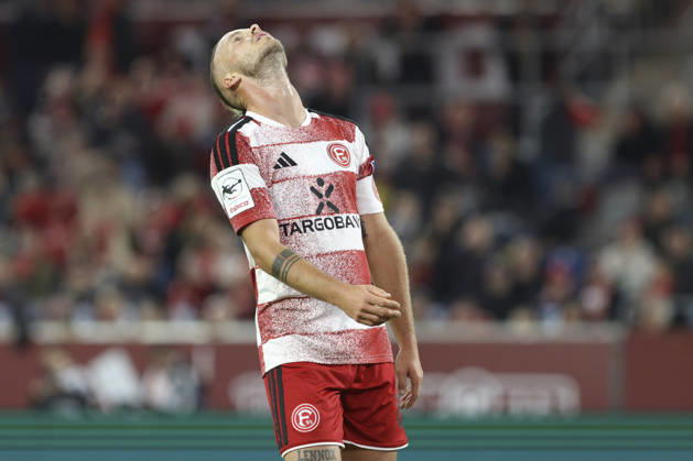 Jorrit Hendrix of Fortuna Düsseldorf looks disappointed and gestures during the 3. Liga match between Fortuna Düsseldorf and SC Verl at the Merkur Spiel Arena on October 11, 2026, in Düsseldorf, Germany. Photo by Oliver Kaelke, DeFodi Images. Jorrit Hendrix of Fortuna Düsseldorf looks dejected and gestures during the 3. Liga match between Fortuna Düsseldorf and SC Verl at Merkur Spiel Arena on October 11, 2026 in Düsseldorf, Germany. Photo by Oliver Kaelke, DeFodi Images. DFB and DFL regulations prohibit any use of photographs as image sequences and or quasi-video. Photo by Oliver Kaelke, DeFodi Images.