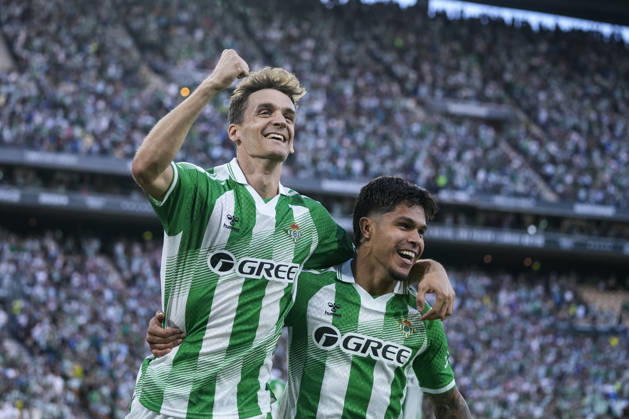 October 11, 2026, Sevilla, Sevilla, Spain: Diego Llorente of Real Betis Balompie celebrates a goal during the Spanish league, LaLiga EA Sports, football match played between Real Betis and CA Osasuna at La Cartuja stadium on October 11, 2026, in Sevilla, Spain. Real Betis V CA Osasuna - LaLiga EA Sports - ZUMAa181 20261011_zaa_a181_281 Copyright: xJoaquinxCorcherox