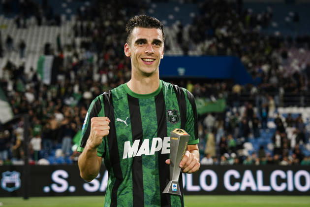 SassuoloÕs Cas Odenthal Panini Player of the match at the end of the Serie A soccer match between Sassuolo and Milan at the Mapei Stadium in Reggio Emilia, north Italy - Sunday, October 11, 2026 - Copyright: xMassimoxPaolone LaPressex