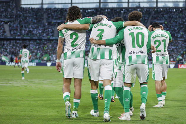 ESP: Real Betis - CA Osasuna. La Liga EA Sports. Matchday 8. Diego Llorente of Real Betis during the La Liga EA Sports match between Real Betis and CA Osasuna played at La Cartuja Stadium on Oct 11, 2026 in Sevilla, Spain. kpng Copyright: xAntonioxPozox xPRESSINPHOTOx AP_2627_BET_OSA_033