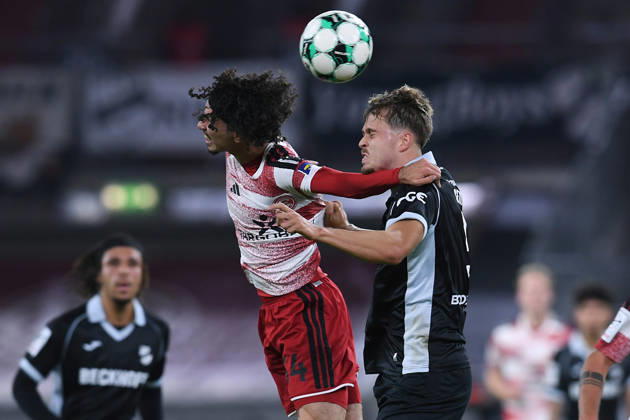 Soccer, 3rd Division, Matchday 8: Fortuna Düsseldorf vs. SC Verl on October 11, 2026, at the Merkur Spiel Arena in Düsseldorf. Anas Slimani (Düsseldorf, left), Nick Seidel (Verl, right). DFB regulations prohibit any use of photographs as image sequences and or quasi-video. xRx