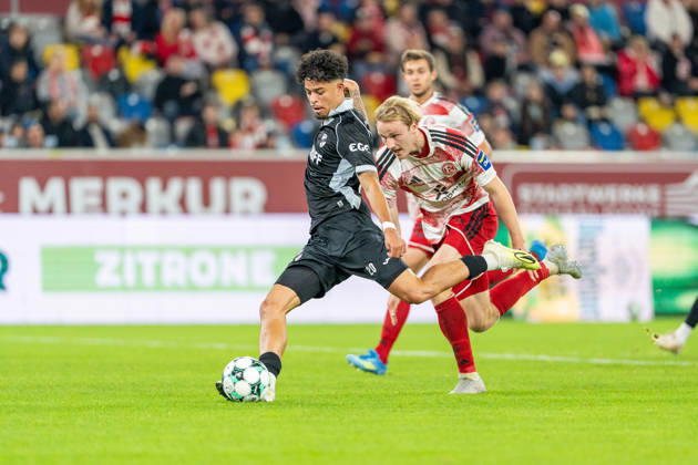 Lukas Bornschein, Fortuna Düsseldorf, No. 04 in a tackle with Andre Leipold of SC Verl, No. 20 preparing to take a shot, Fortuna Düsseldorf vs. SC Verl, Soccer, 3rd Division, Matchday 8, 2026–27 Season, December 10, 2026, DFL regulations prohibit any use of photographs as image sequences and or quasi-video, Fortuna Düsseldorf vs. SC Verl, soccer, 3rd Division, Matchday 8, 2026–27 season, October 12, 2026, Düsseldorf Copyright: xEibner-Pressefoto LukasxBaldygax EP_LBA