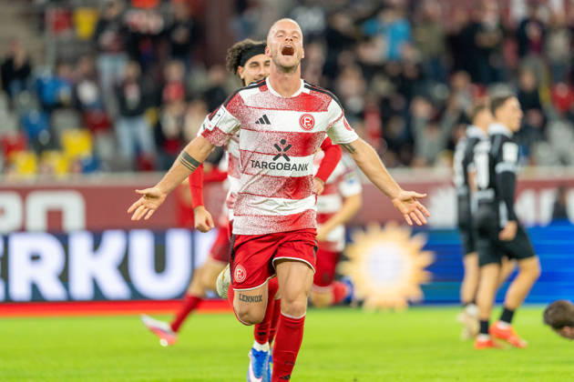 Jorrit Hendrix, Fortuna Düsseldorf, 08 Goal scorers in the 2-1 win, goal celebration, arms outstretched, Fortuna Düsseldorf vs. SC Verl, soccer, 3. Liga, Matchday 8, 2026-27 season, December 10, 2026, DFL regulations prohibit any use of photographs as image sequences and or quasi-video; Fortuna Düsseldorf vs. SC Verl, soccer, 3. Liga, Matchday 8, 2026–27 season, October 12, 2026, Düsseldorf Copyright: xEibner-Pressefoto LukasxBaldygax EP_LBA
