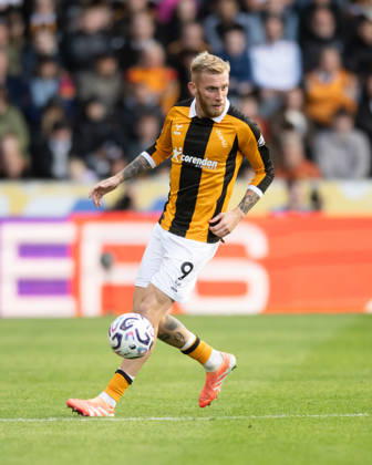 Hull City v Everton Premier League Oliver McBurnie of Hull City during the Premier League match between Hull City and Everton at the MKM Stadium, Hull. 11 10 2026 UK Newspapers OUT Copyright: xMattxWilkinsonx FIL-24041-0198