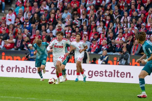 Mikey Moore, Midfielder, 1. FC Köln 47 , , 1. FC Köln vs. Borussia Mönchengladbach, Soccer, Bundesliga 1, Matchday 5, October 11, 2026. DFB and DFL regulations prohibit any use of photographs as image sequences and or quasi-video. Cologne, North Rhine-Westphalia, Germany Copyright: xkolbert-press MartinxWdziecznyx